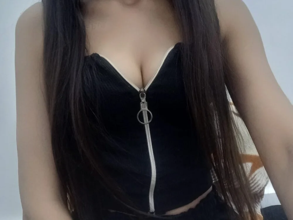 Muskan_03 Adlı Modelin Çevrimdışı XXX Sohbeti