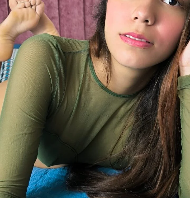 Sofia_Luxe cam model