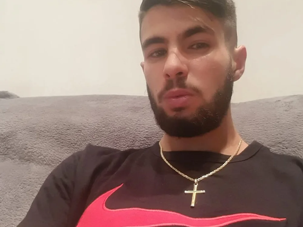 Faruk199700 offline chatrum
