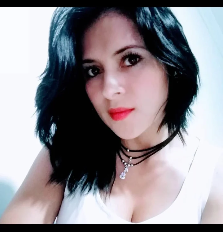 princehermosa44 Adlı Modelin Çevrimdışı XXX Sohbeti