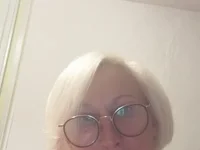 Ministreliaa live cam model