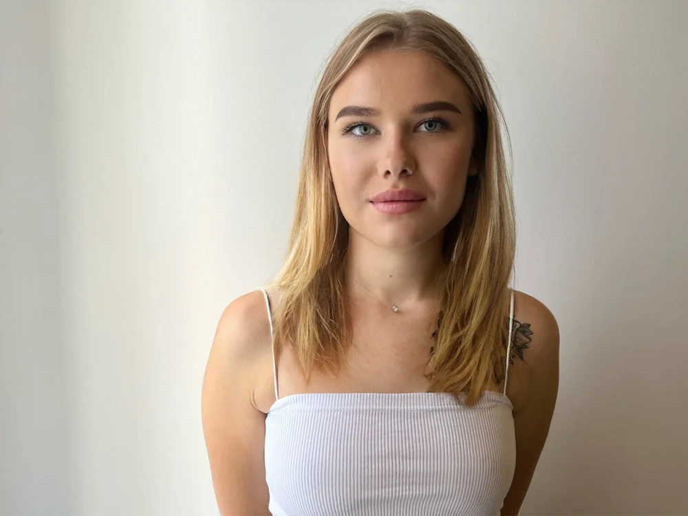 Ice_Princess' Offline XXX Chat