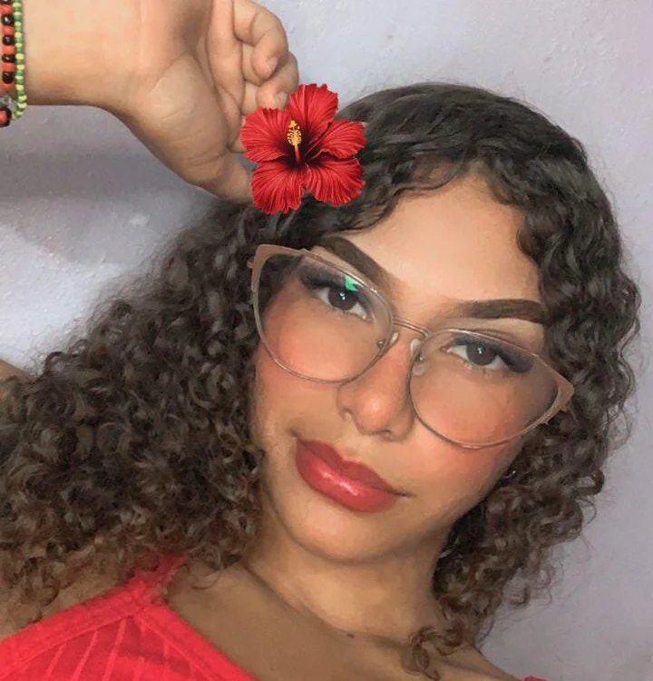 دردشة Lovee_Submiissive الجنسية دون اتصال