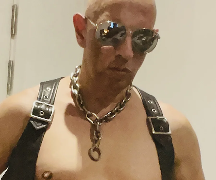 Offline chatovací místnost fistingcuntpig