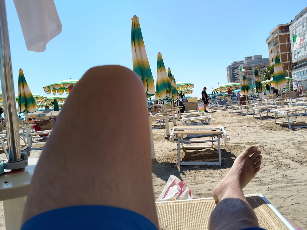 Alessio17p offline XXX-chat