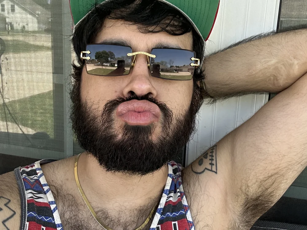 Filthypigboy's Offline Chat Room