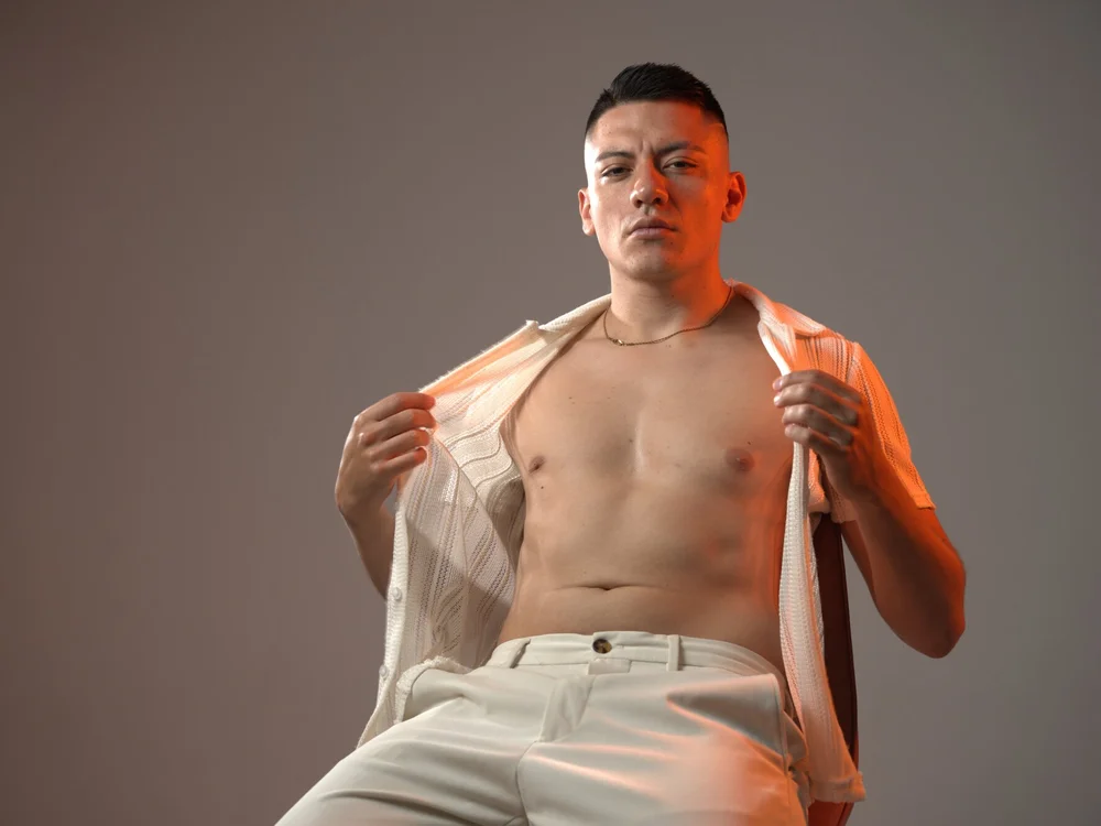 Damian_Noir's Offline XXX Chat