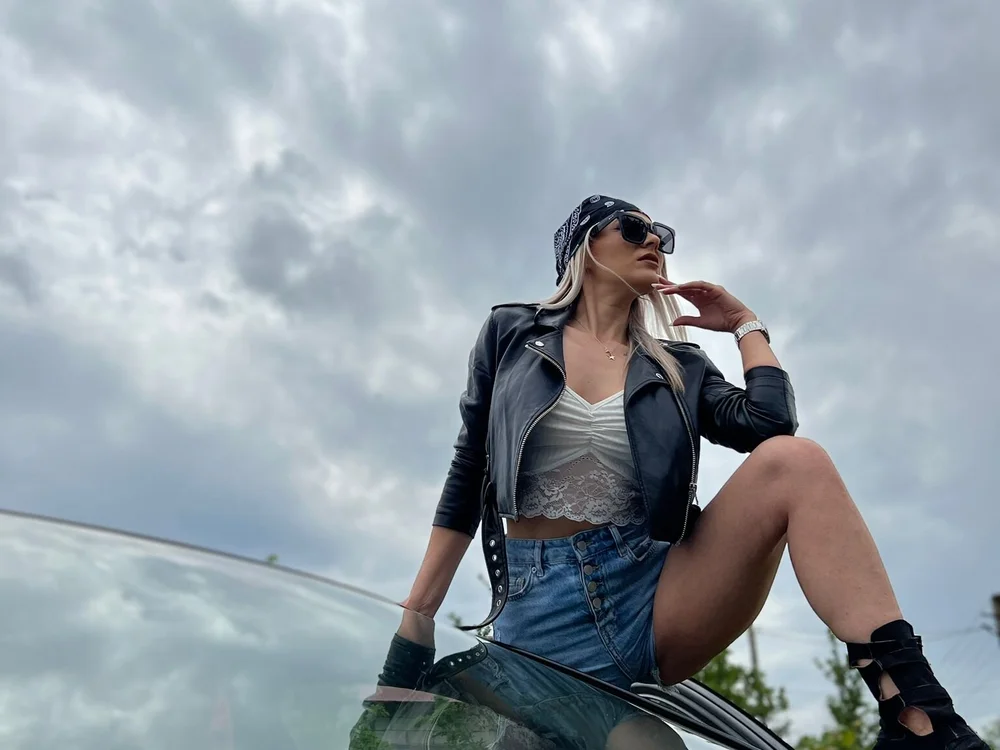 iSelena's Offline XXX Chat