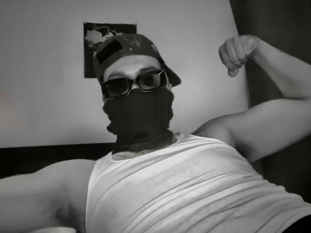 angelblanco Adlı Modelin Çevrimdışı XXX Sohbeti