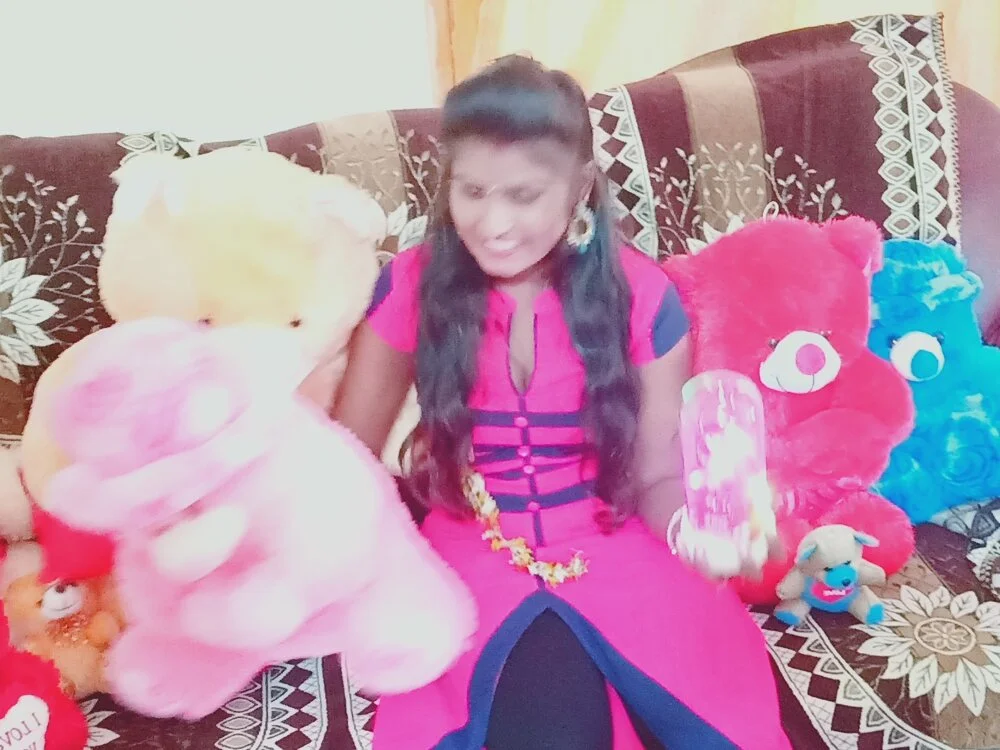 teluguhoney's Offline XXX Chat