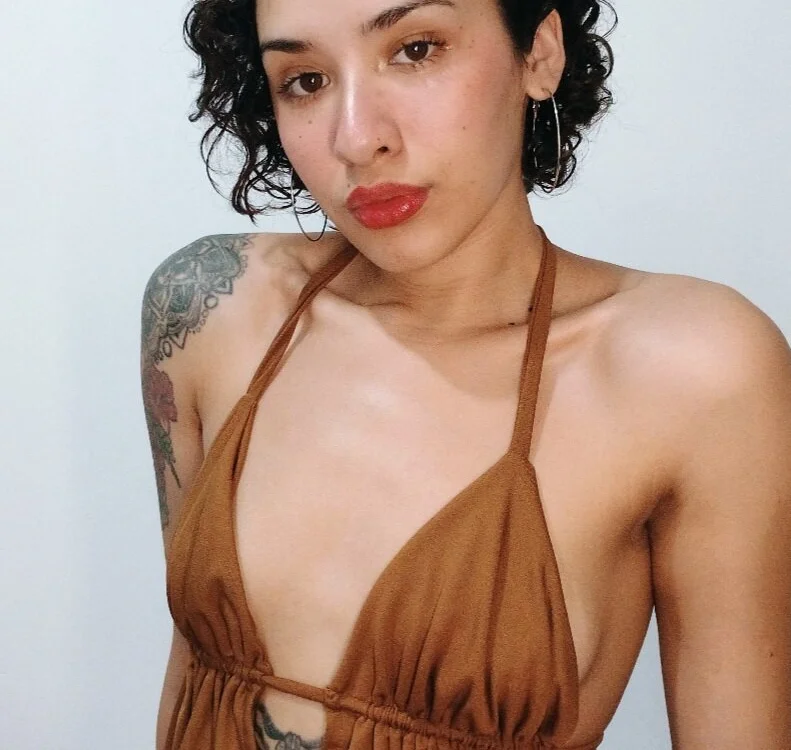 RosadaYbabosa's Offline Chat Room