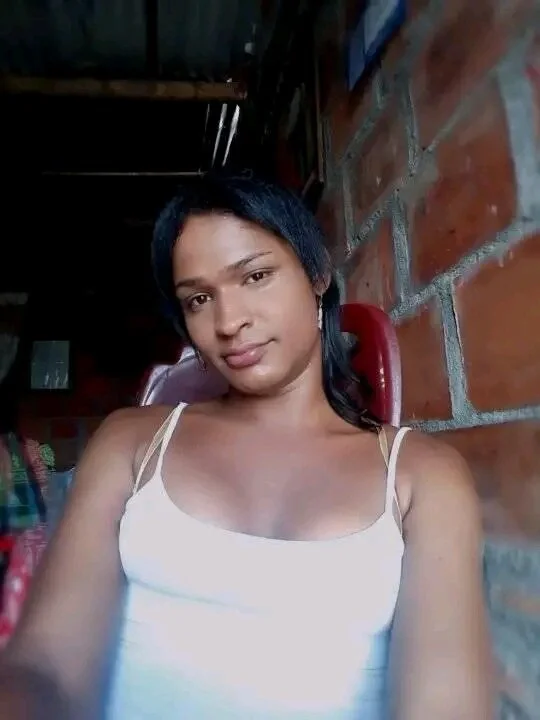 MorenaTranxx offline chatrum
