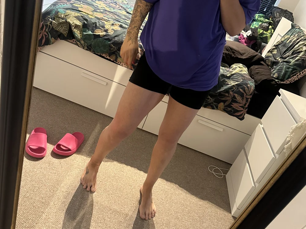 CurvyMilf_Poppy83XX's Offline XXX Chat