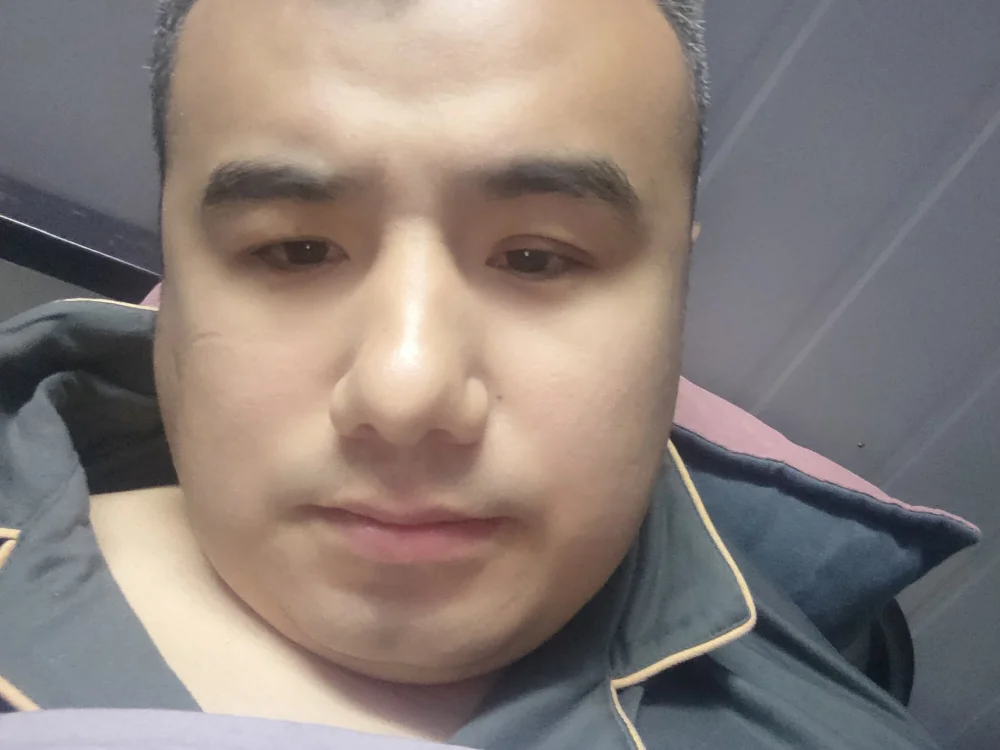 Edwardcoco 離線 XXX 聊天