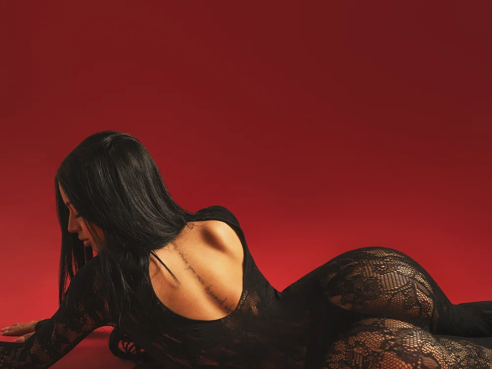 maddy_bronw_ Adlı Modelin Çevrimdışı XXX Sohbeti