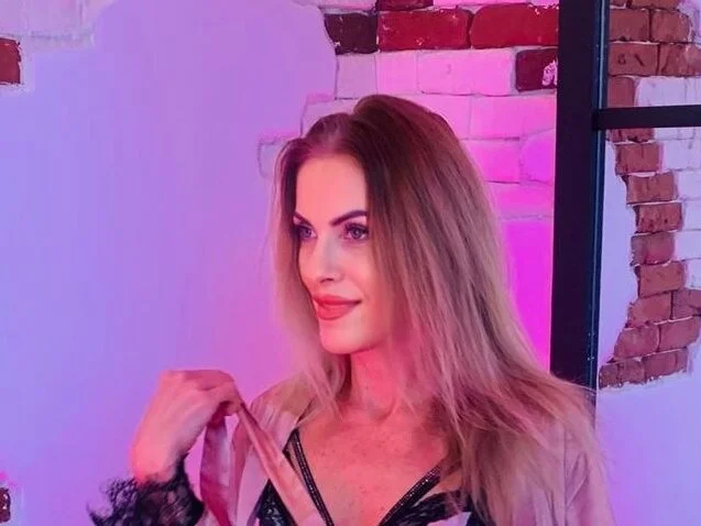 NaomiAmora Offline XXX Chat