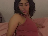 Malaika_Gerd live XXX chat