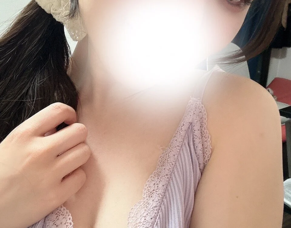 دردشة Kurosaki_Saki الجنسية دون اتصال