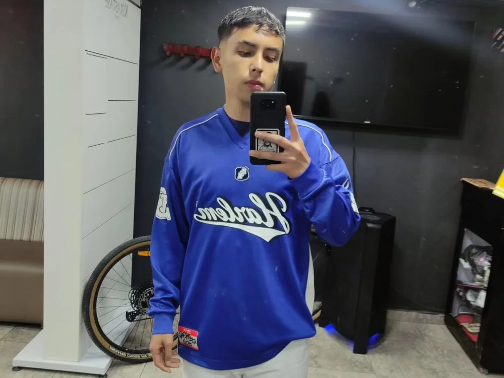 qaszx111 Offline XXX Chat