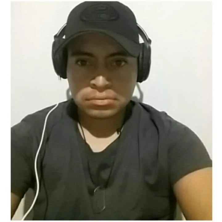 Wolf23maverick Chat XXX offline