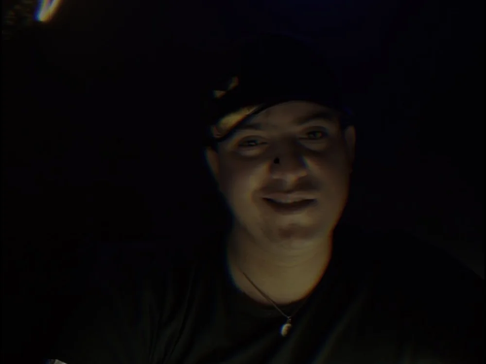 GuessingBulldog's Offline Chat Room