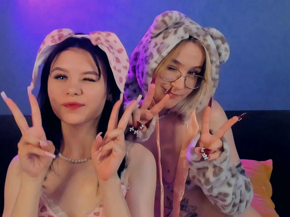 MeghanGreen's Offline Chat Room