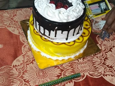 Simran_0011 on StripChat