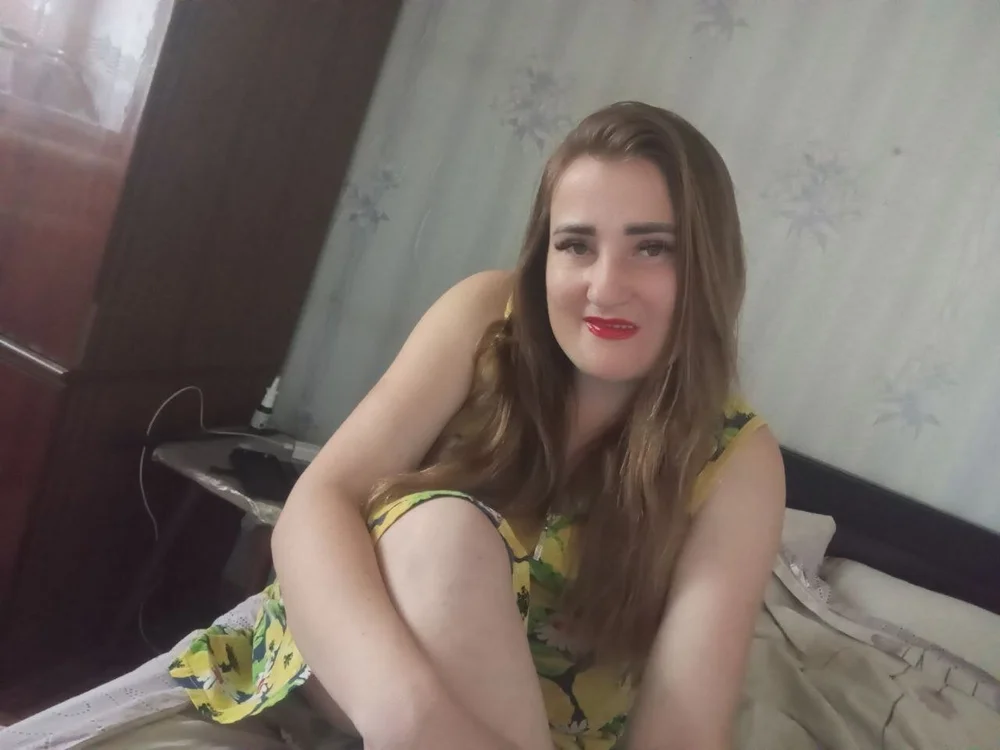LunarBloom43's Offline Chat Room