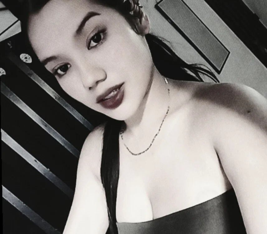 zhara_m's Offline XXX Chat