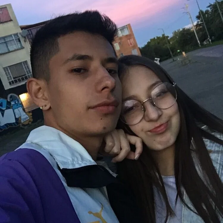 MickeyandMallory1's Offline XXX Chat