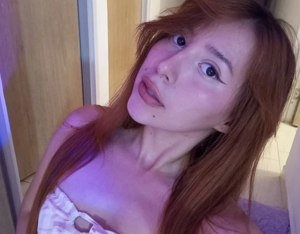 cloee_00's Offline XXX Chat