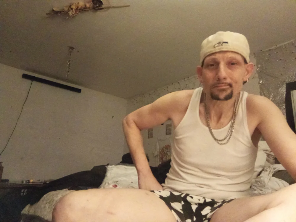 wtchandLrnAthngOrTwo's Offline XXX Chat