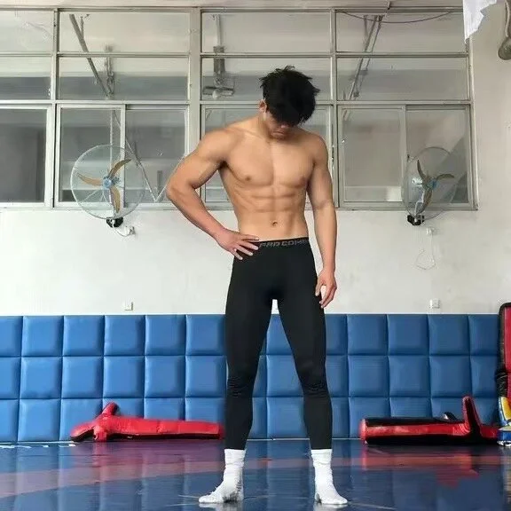 Mrwang8888's Offline XXX Chat