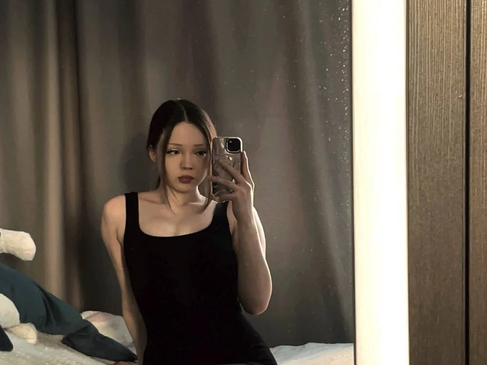 Offline chatovací místnost Luna_Rayy