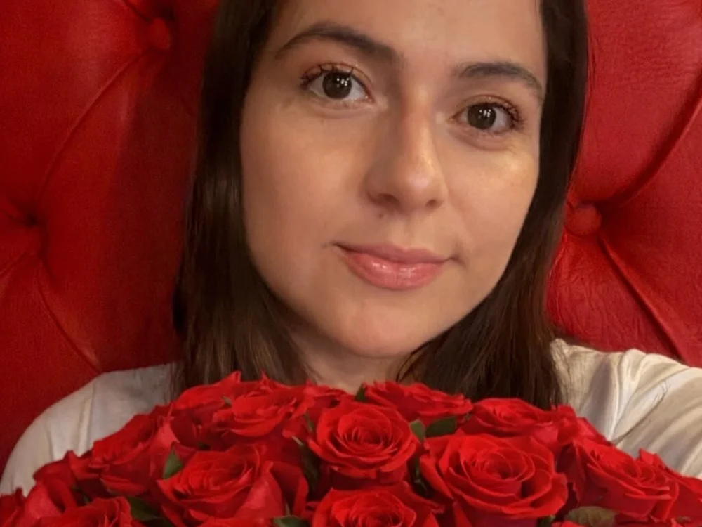Alexxx4112's most recent online preview