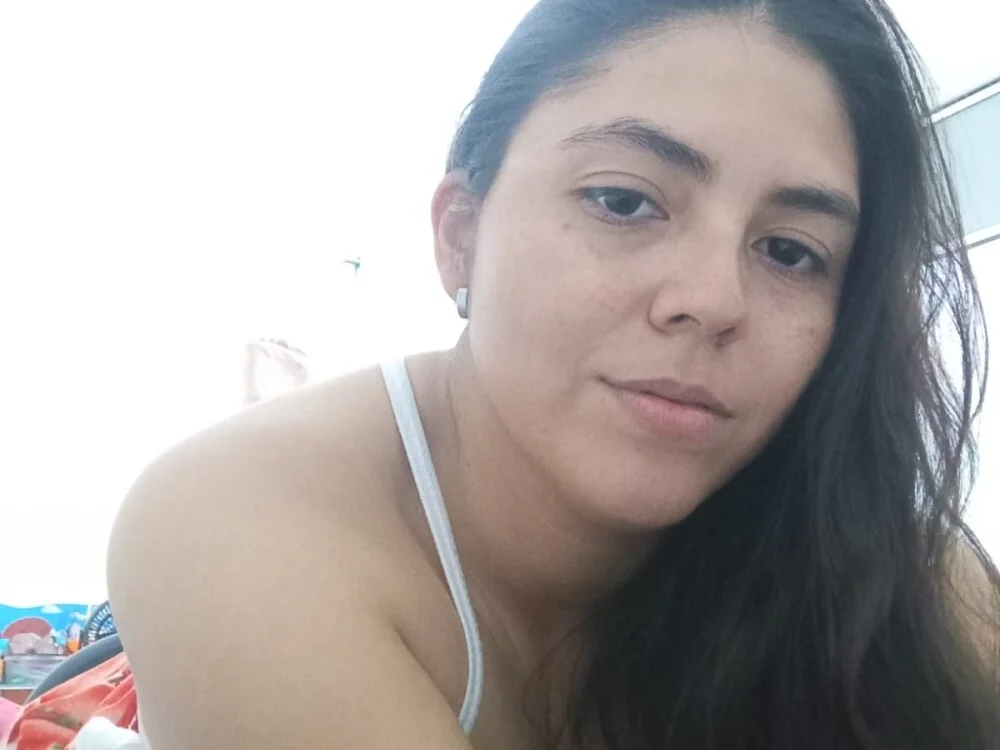 Chatroom XXX hors ligne de emma_nicols