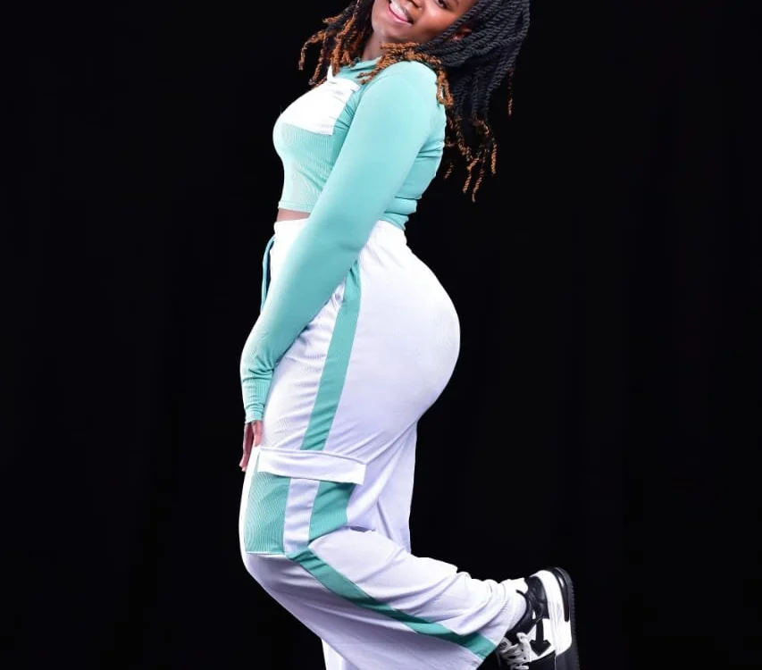 bootymishyn Offline XXX chat