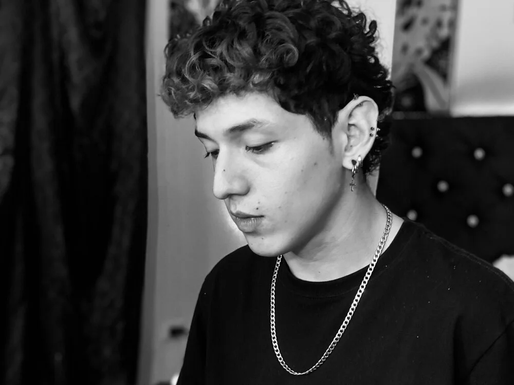 yorsamm_smit Chat XXX offline