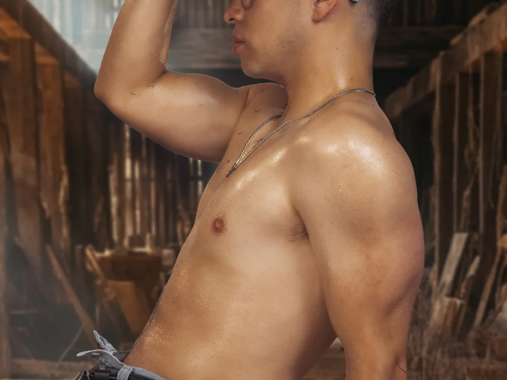 Tommas_Jhonson 離線 XXX 聊天