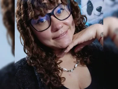Curly_greeneyed Female Eroticdance Online Cam Porn