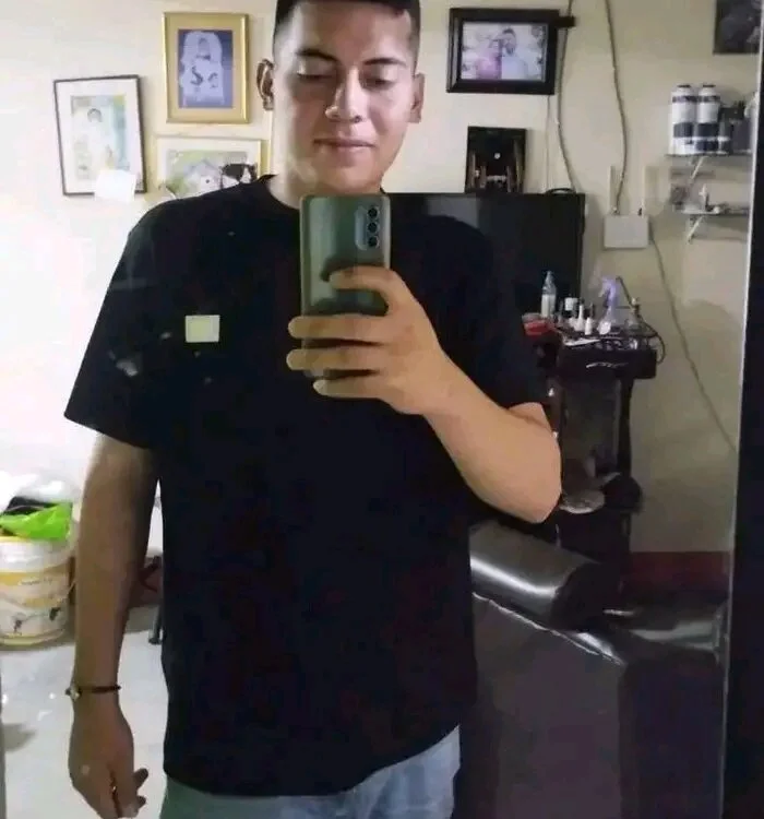 fercho8173's Offline XXX Chat