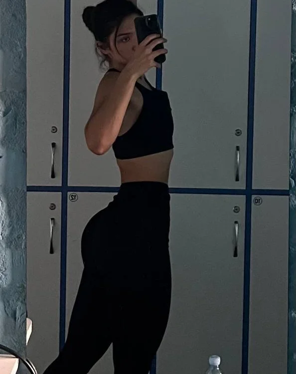 Sandra_CurlyのオフラインXXXチャット