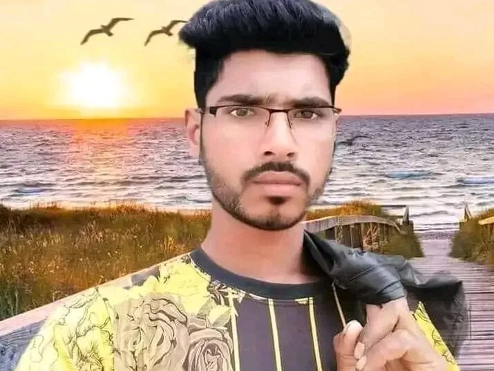 BorNa18's Offline XXX Chat