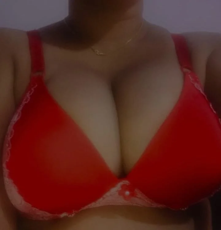 Chatroom XXX hors ligne de sexxy_Alora