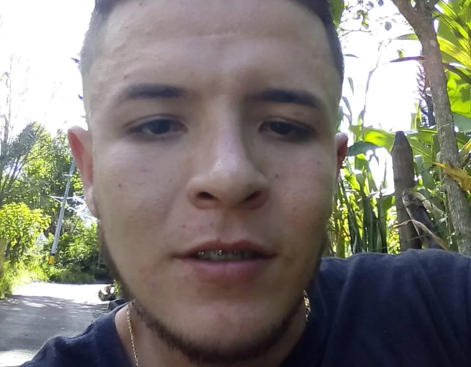 Taylor_mason1 offline chatrum