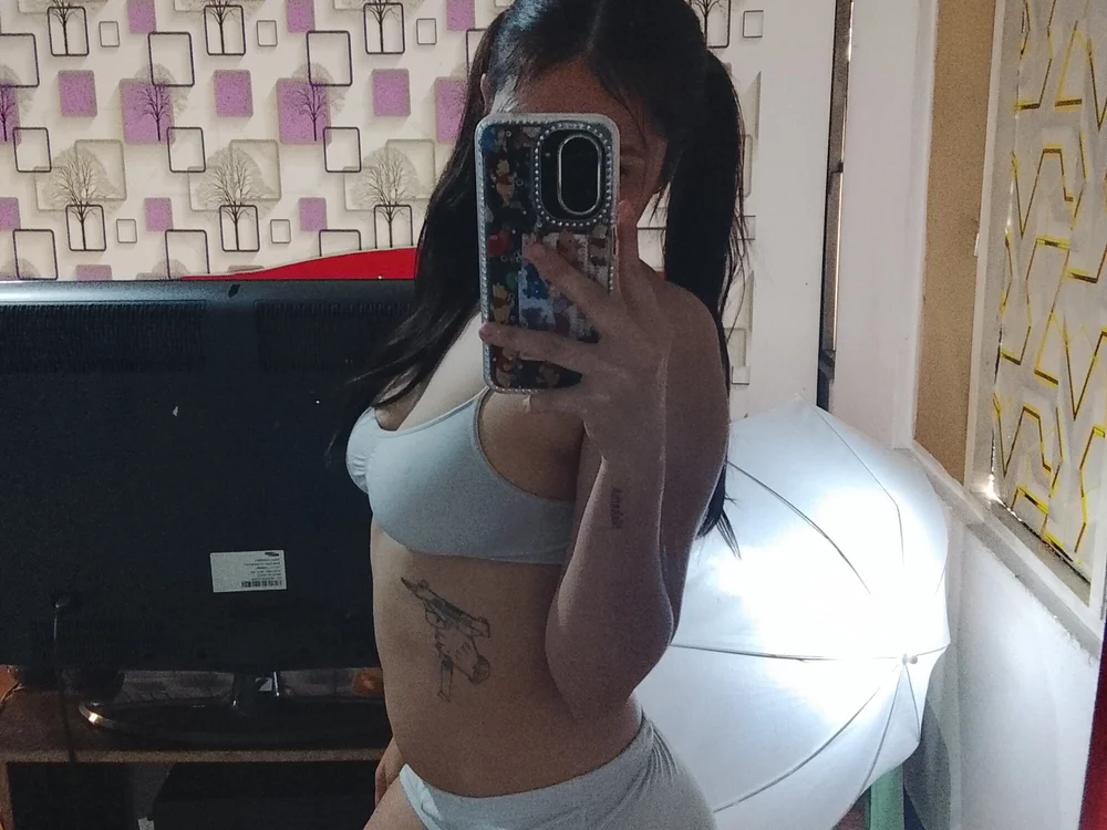 23alana Offline XXX-chat