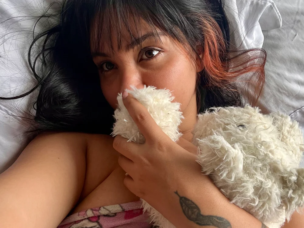 P_A_U_L_I_N_A_'s Offline XXX Chat