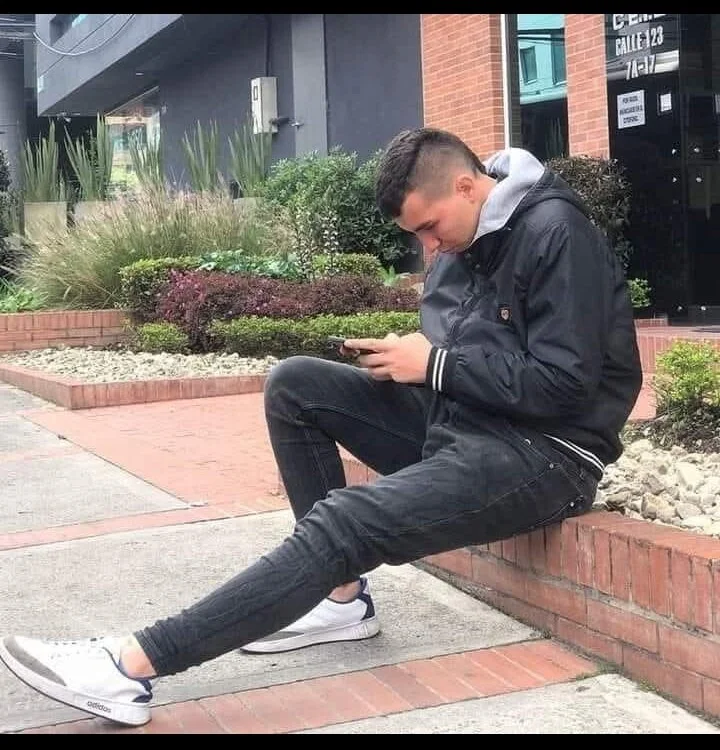 vega092003's Offline XXX Chat