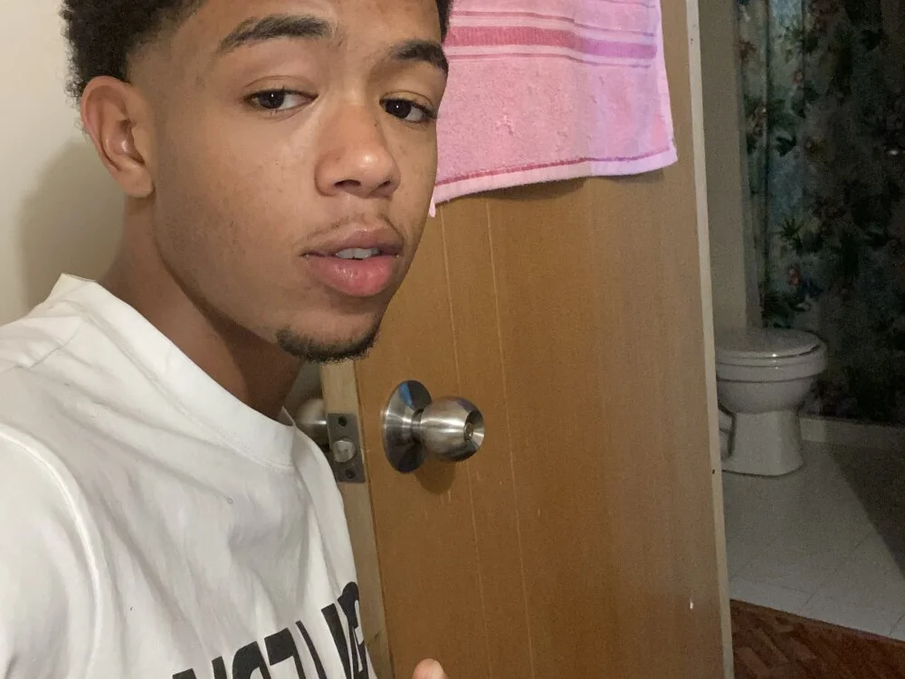 MaskBlackk Offline XXX Chat