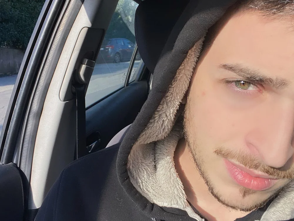 Amoretuoo Offline Chatraum